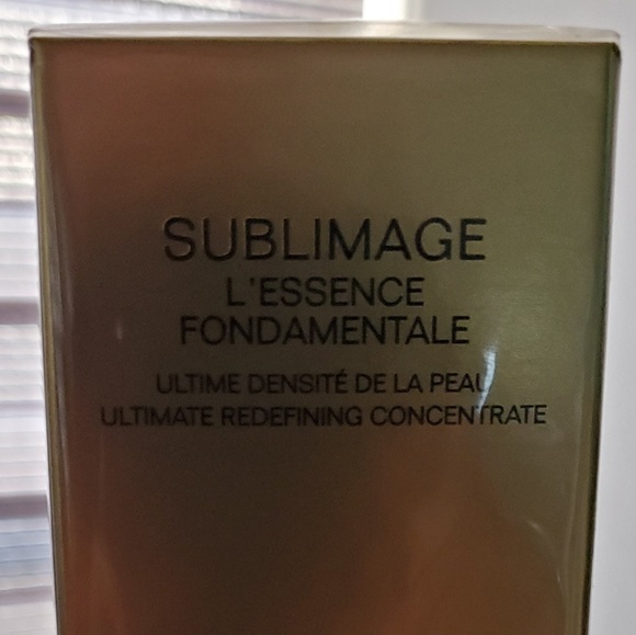 CHANEL Other - chanel sublimage l'essence fondamentale 1.35 CHANEL Other - chanel sublimage l'essence fondamentale 1.35